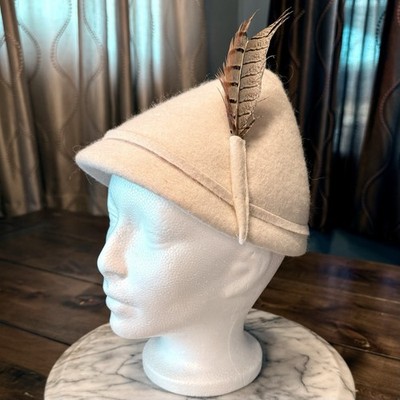 VTG 1960s 60s MCM Women Ivory Pointed Felt Feather Hat Cap Swiss German Austria