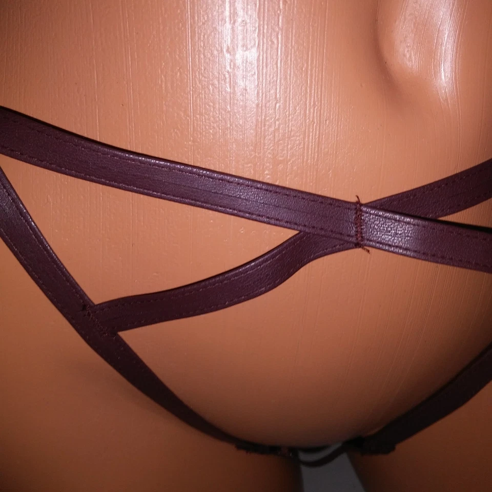 Victoria Secret Panty Tanga Pierna Media Alta Marrón Tirantes Imitación Cuero Sólido Nuevo Foto 2 de 4