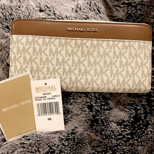 mk continental zip around wallet