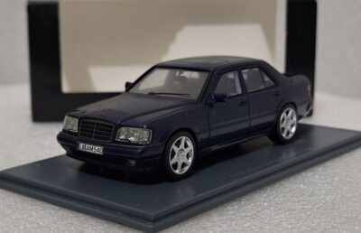 Mercedes-Benz E-Class E60 AMG W124 4-Door 1986 Blue Met 1:43 Neo