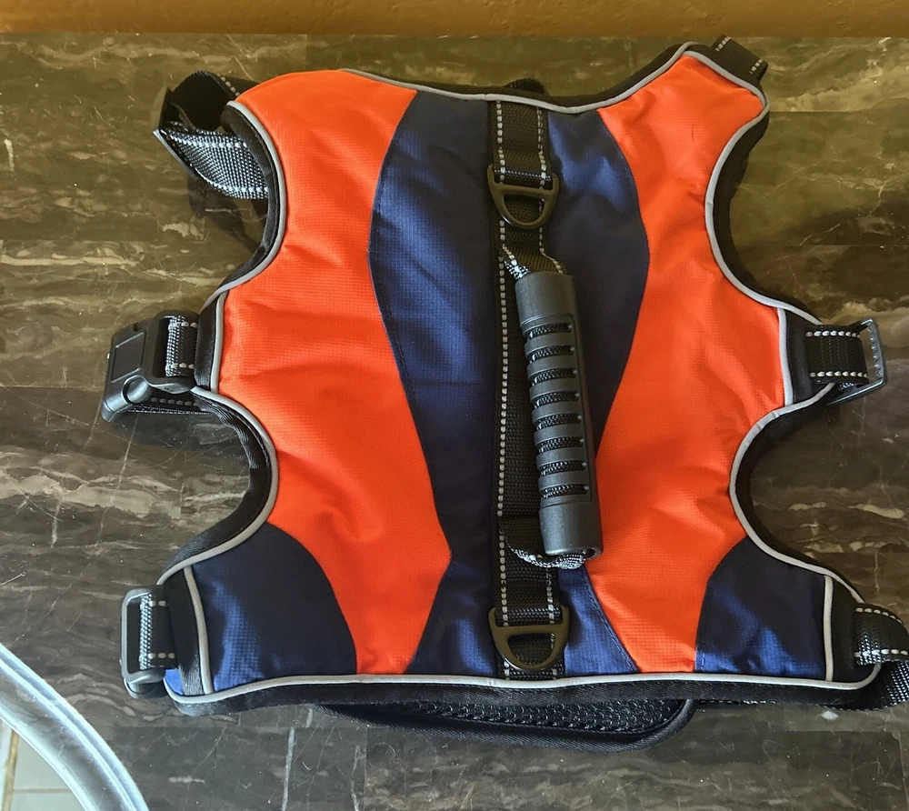 Dog Harness No Pull Adjustable .Size:M.New