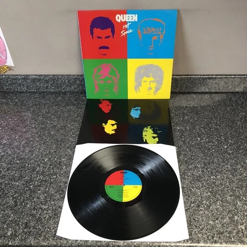 LP VINYL QUEEN ALBUM HOT SPACE EMA 797 UK 1ST PRESS 1982 A5/B3 NM-/NM-
