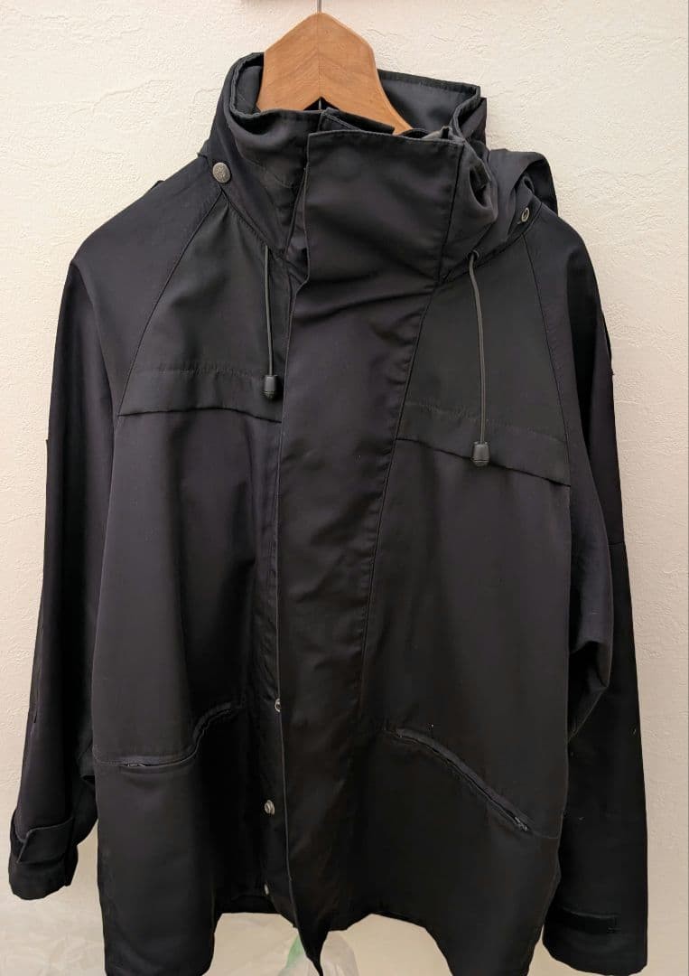 A.P.C., A.P.C. Vintage 90s Black Nylon Mountain Parka S Made in France Excellent