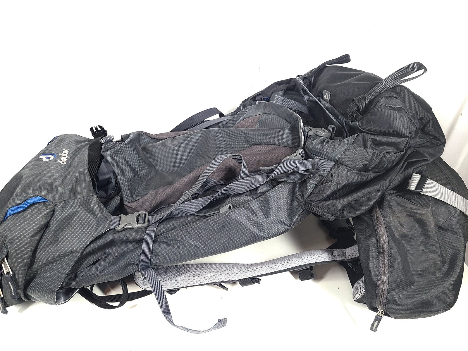 Deuter Aircontact Pro 60+15 Hiking Trekking Backpacking Backpack Gray