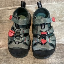 KEEN Newport H2 Unisex toddler Sport Sandals Closed Toe Bungee Green/Red/Black 9