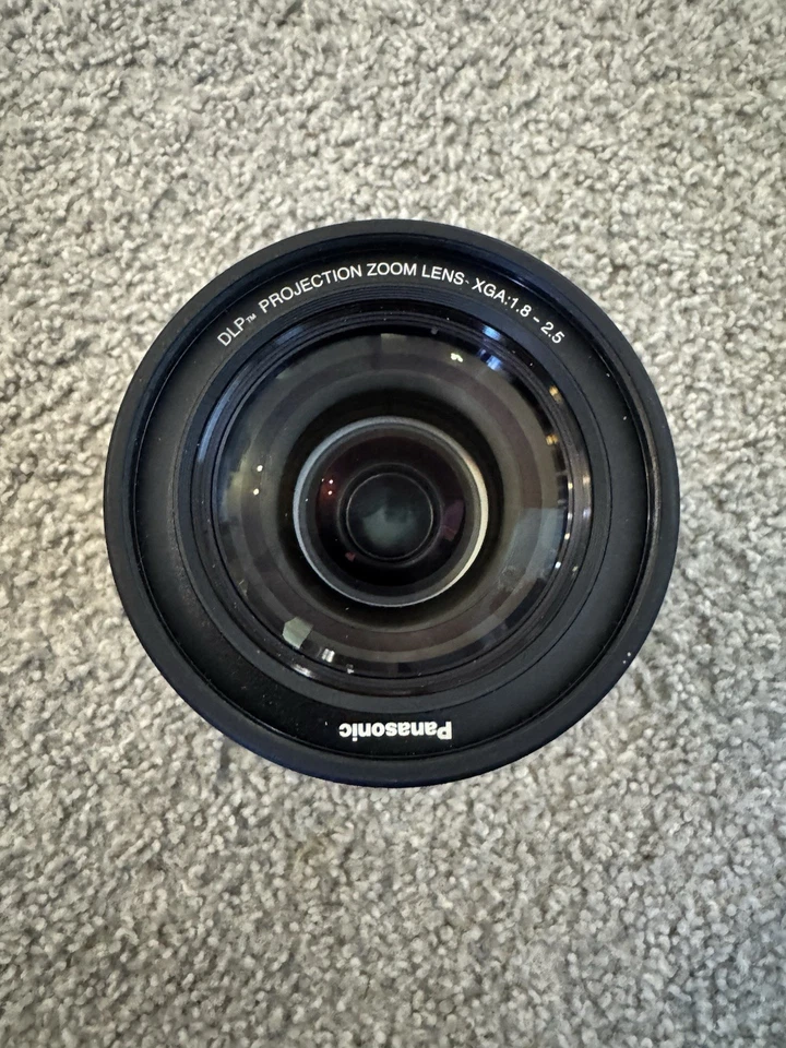 Lente zoom de proyección Panasonic TKGF0109-2 DLP XGA: 1,8-2,5 Foto 4 de 4
