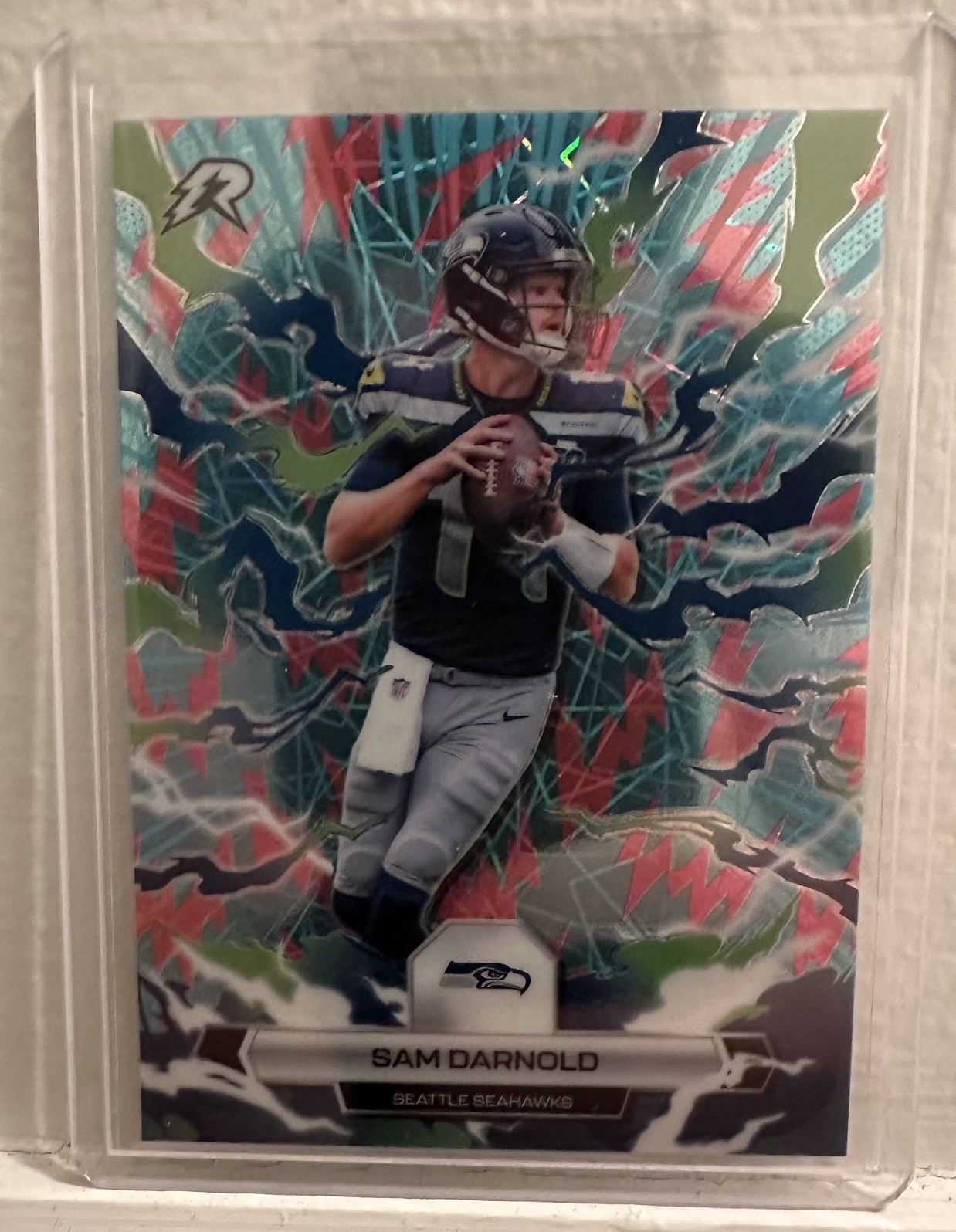 2025 Topps Resurgence Sam Darnold High Voltage Refractor Seahawks #90
