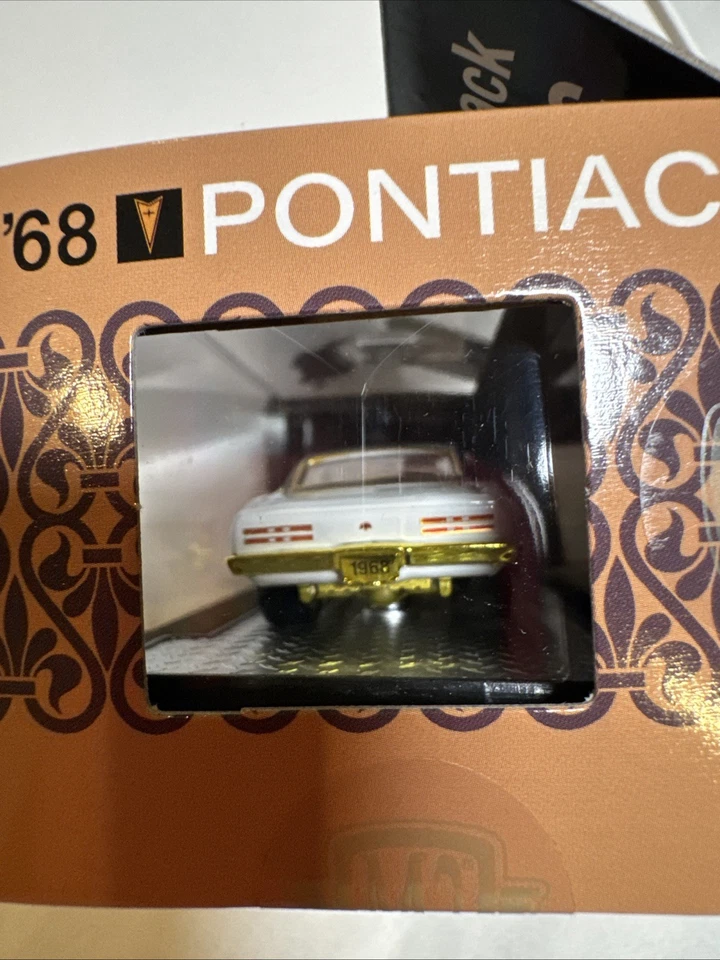 M2 MACHINES CHASE 1968 PONTIAC FIREBIRD 400HO AUTO THENTICS R101 1/750 - Image 2 of 4