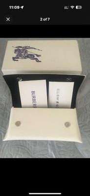 BURBERRY AUTHENTIC Large WHITE SOFT EYEGLASS SUNGLASS CASE  display picture 3