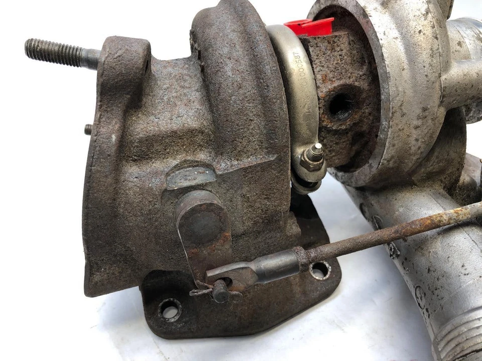 Turbocompresor Volvo V70 XC70 2003-2004 motor de 2,5 L identificación original 8692518 Foto 3 de 4