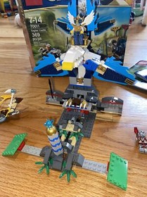 Lego Chima Eagles Castle 70011 Speedorz Worriz Lennox Iris