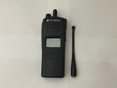 MOTOROLA XTS1500 Model 1.5 UHF 450-512MHz P25 9600 Baud Radio H66SDD9PW5BN