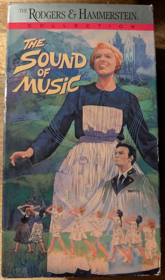 Classic Movie Collection: Set of 3 Iconic VHS Films  Gone With the Wind - Image 3 of 3