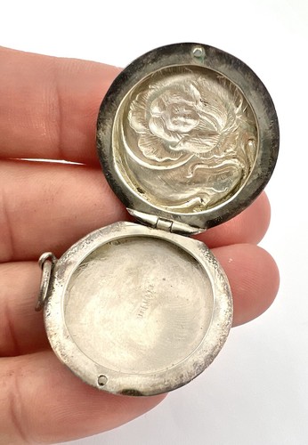 Antique Art Nouveau Repousse Sterling Silver Woman & Flower Photo Locket Pendant - Picture 6 of 6