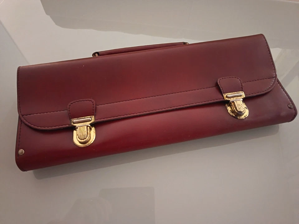 Pochette/porte-documents en cuir bordeaux de chez Gérard Hénon - Photo 4/4
