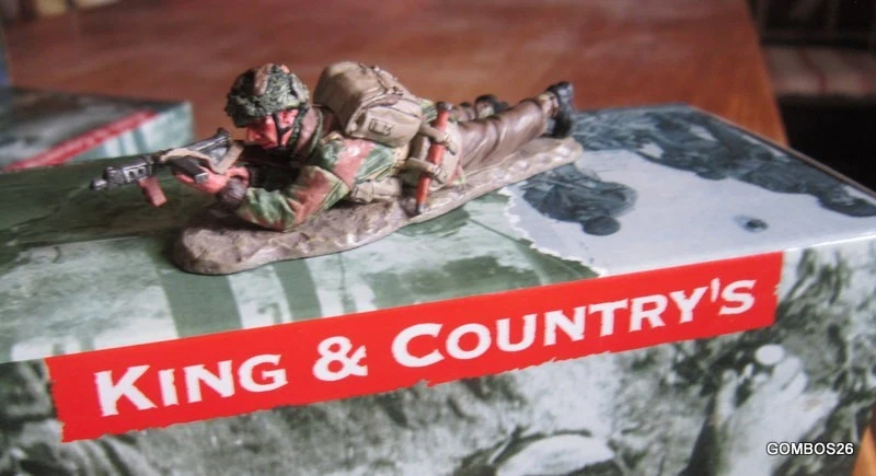 Soldats Commandos Anglais THOMAS GUNN COMM008 - Échelle 1/32 (60mm) - Plomb Peint