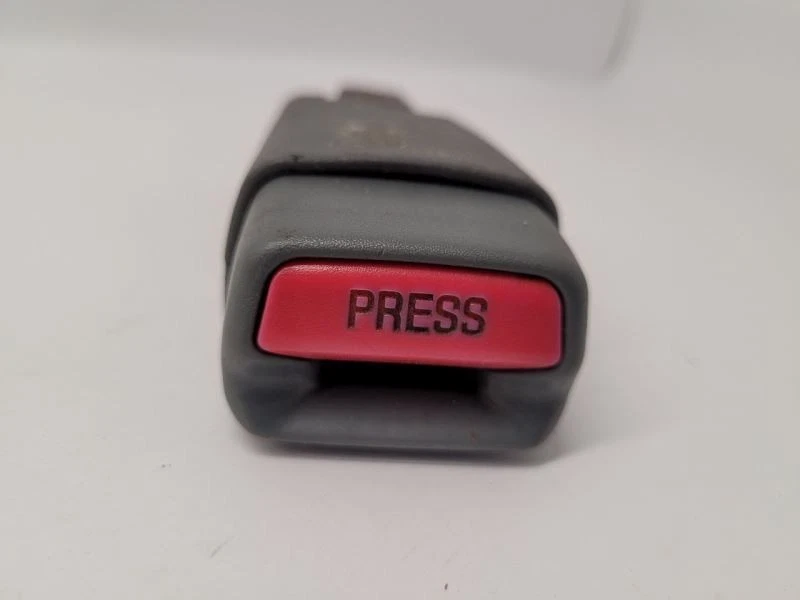 05-11 DODGE DAKOTA RH Seat Belt Front Bucket Seat Passenger Buckle  Foto 3 de 4