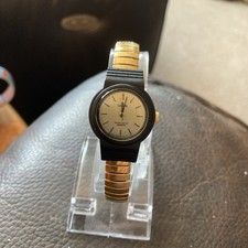 Orologio donna Lorus Y481-0740 su bracciale espansore placcato oro 