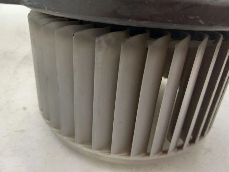 95-04 TOYOTA TACOMA 2.4L RWD NO MOTOR DE VENTILADOR AC  - Imagem 3 de 4