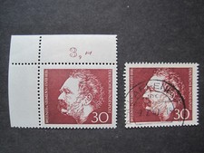 Lot MiNr. 528 Neuf Et Oblitéré (X 088)