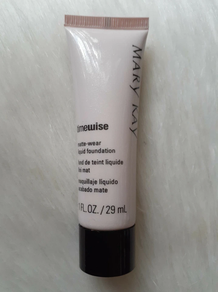 MaryKay TIMEWISE MATTE WEAR LIQUID FOUNDATION (Various) #DISC'D Exp'd. - Image 2 of 4
