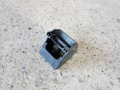 BMW 5er E60 E61 6er E63 E64 Halter Kühler unten 7542517