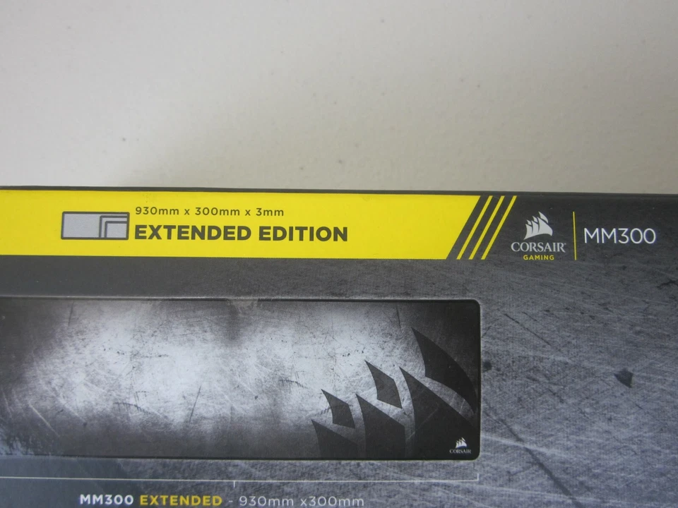 Corsair MM300 - Anti-Fray Cloth Gaming Mouse Pad (Brand New Sealed) - Image 2 of 4