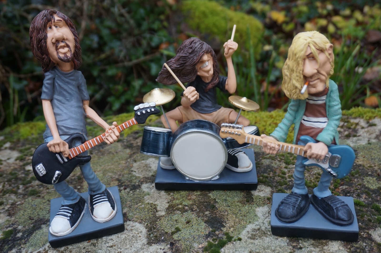 Figurines Nirvana Warren Stratford idée cadeau idéale pour fan de rock et musique