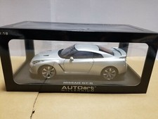 Autoart 77386 NISSAN  GT-R   R35  SILVER 1/18