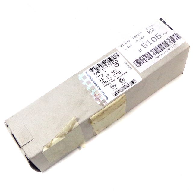 Vauxhall OPEL Insignia Glow Plug With Pressure Sensor 55579436 2.0 CDTI