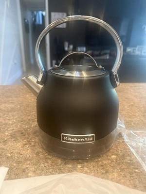 New KitchenAid KEK1222BM 1.25 Liter Corded Electric Tea Kettle, Black Matte