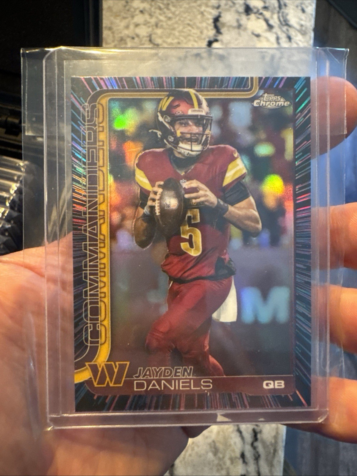 2025 Topps Chrome Jayden Daniels Neon Pulse Refractor Washington Commanders