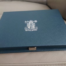 1990 Royal Mint UK Brilliant Uncirculated Proof Coin Set With COA and blue case