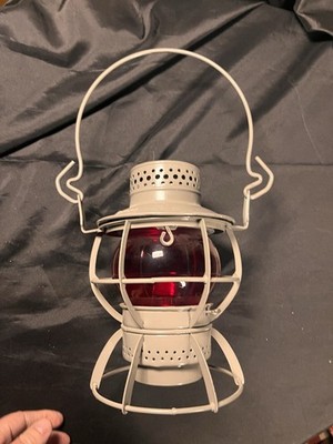GREAT NORTHERN RAILWAY RAILROAD LANTERN RED GLOBE 