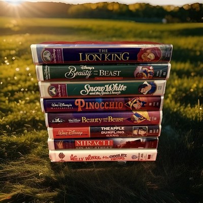 Lot Of 8 VHS Tapes Lion King Willy Wonka Snow White Beauty And The Beast + 