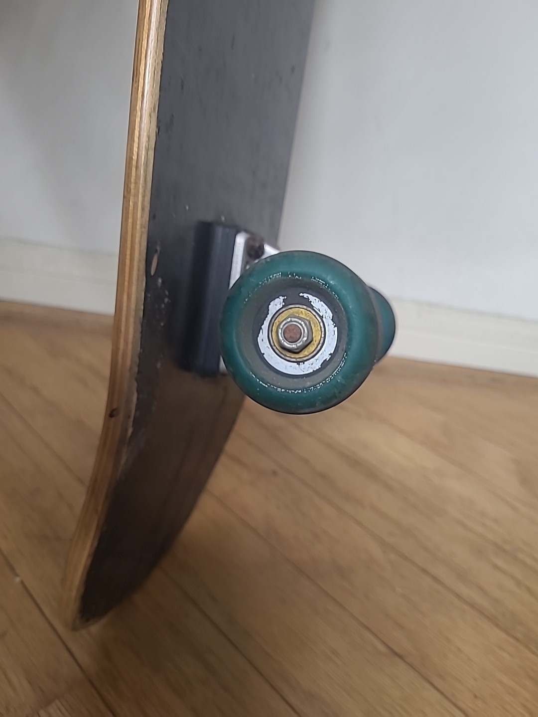 RARE Santa Monica Airlines SMA Bindy Baggs Longboard Skateboard