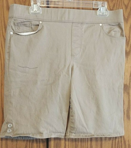 Gloria Vanderbilt Size 12P Beige Tan 