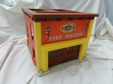 Collectible Fisher Price Vintage Fire Station House 928 Play 1979 Little People