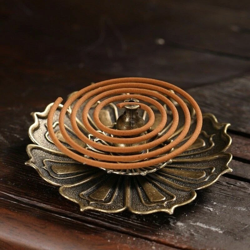 Quemador de incienso retro de flor de loto de 9 agujeros placa de incensario para palo cono dorado Foto 4 de 4