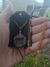 Butterfly necklace and bracelet set