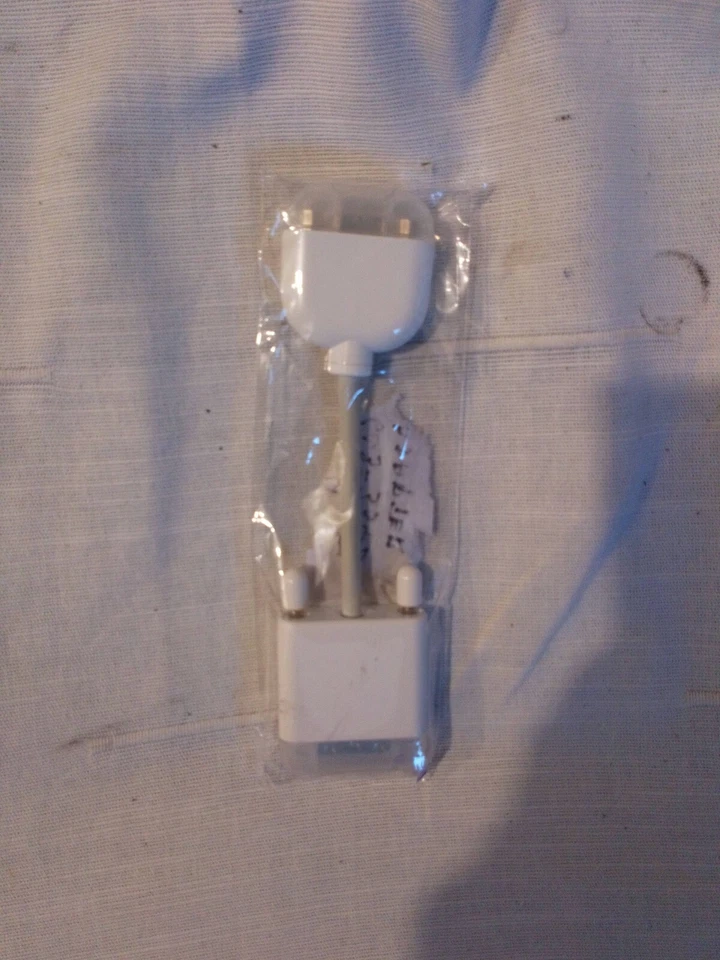 Apple 603-3342 DVI Male To VGA Female Video Display Adapter Cable:Ref:CD_2 - Image 2 of 4