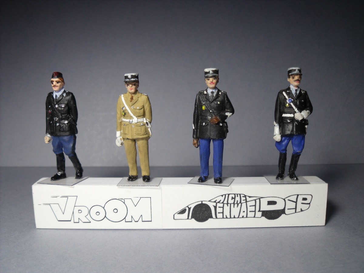 FIGURINE 1/18 Girl Monique Vroom Not Peint For Cmc Kyosho Kk Scale EUR 30,00 - FR