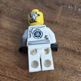 LEGO NINJAGO Ninjacopter 70724 Set Minifigures 3 Figs Battle Damaged Zane 