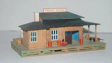 Vintage HO Scale FREIGHT STATION Building Model Train Accessory TYCO Hong Kong