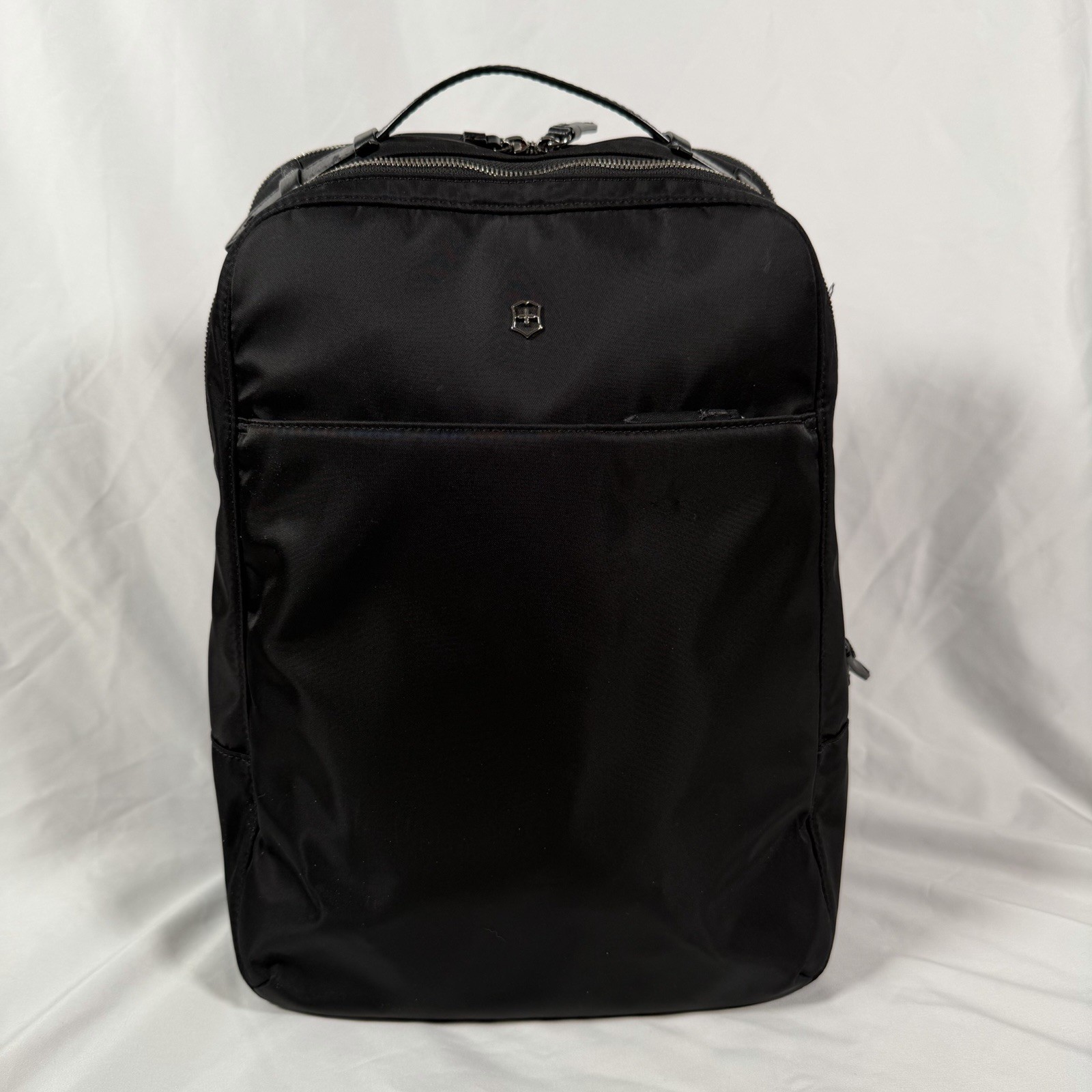 Victorinox Victoria 2.0 Deluxe Business Backpack
