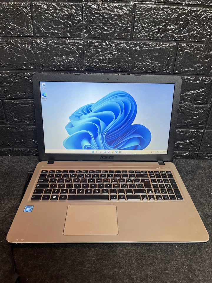 Notebook asus Vivobook 15,6p (Intel Celeron N 4gb Ram Ssd128gb) Windows 11 Pro - Immagine 2 di 4