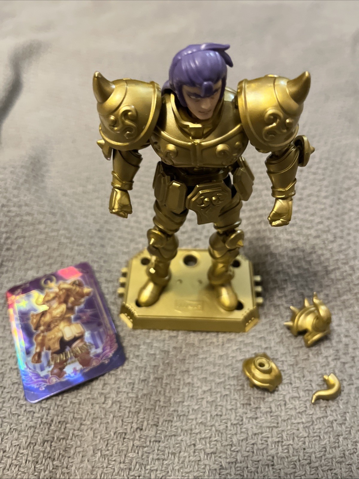 Blokees de Saint Seiya. Zodiaco dorado. Aldebarán Tauro. Ver.