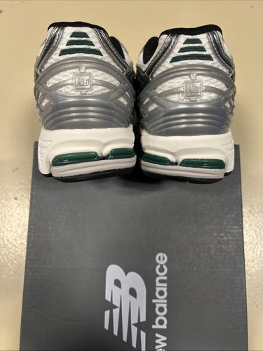 New Balance 1906R “Silver Nightwatch Green” Colorway Size 8.5 M1906REU - Picture 6 of 8
