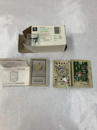 WHITE-RODGERS 1E56-444 HEATING/COOLING THERMOSTAT Gas Oil or Electric NOS