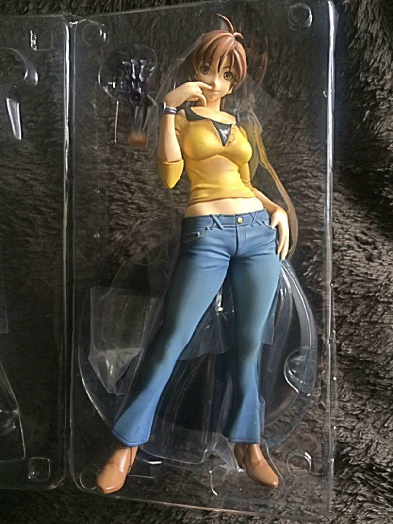 Witchblade Masane Amaha Plain Clothes Ver v1/8 scale PVC